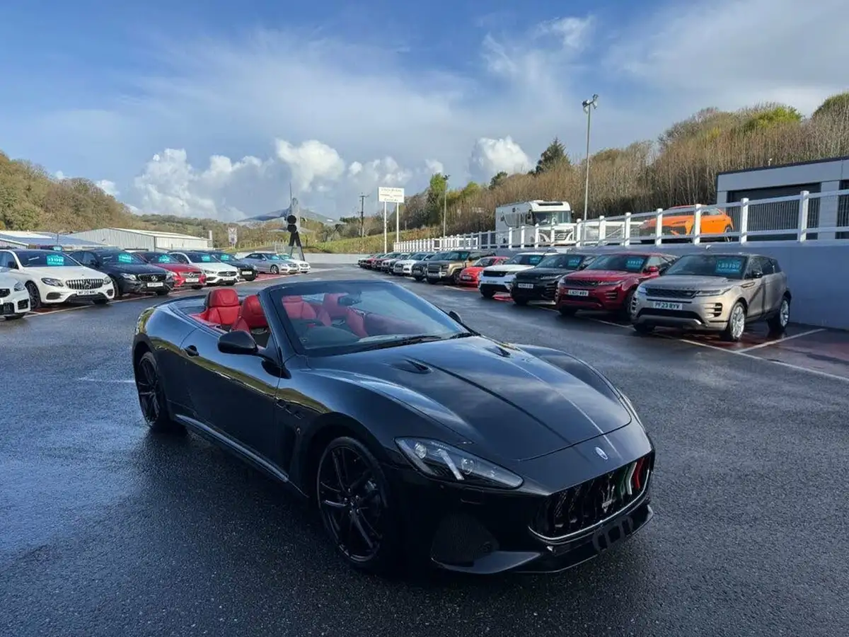 2020-maserati-grancabrio-47-mc-big-0
