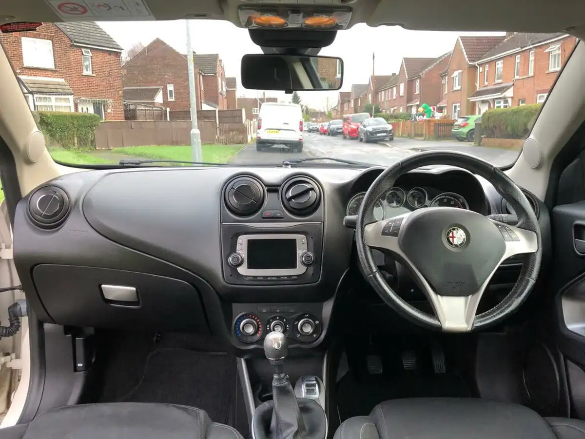 2015-alfa-romeo-mito-09-sprint-big-9