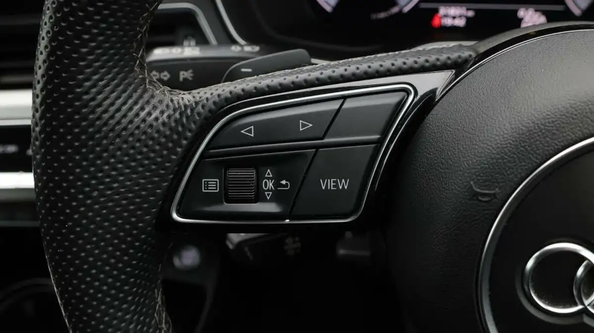 2022-audi-a4-avant-20-35-tfsi-s-line-tronic-big-25