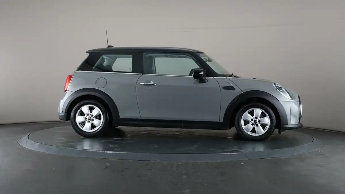 2021-mini-cooper-15-cooper-classic-hatchback-3d-big-48