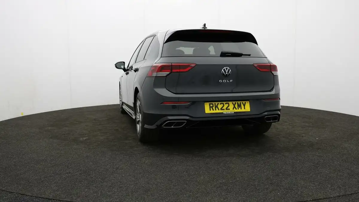 2022-volkswagen-golf-15-tsi-r-line-130ps-hatchback-big-23