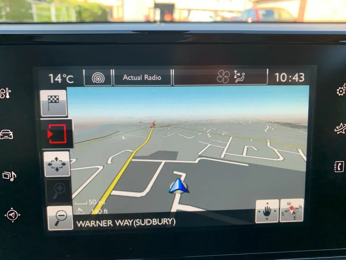 2015-citroen-c4-cactus-12-flair-82ps-big-14