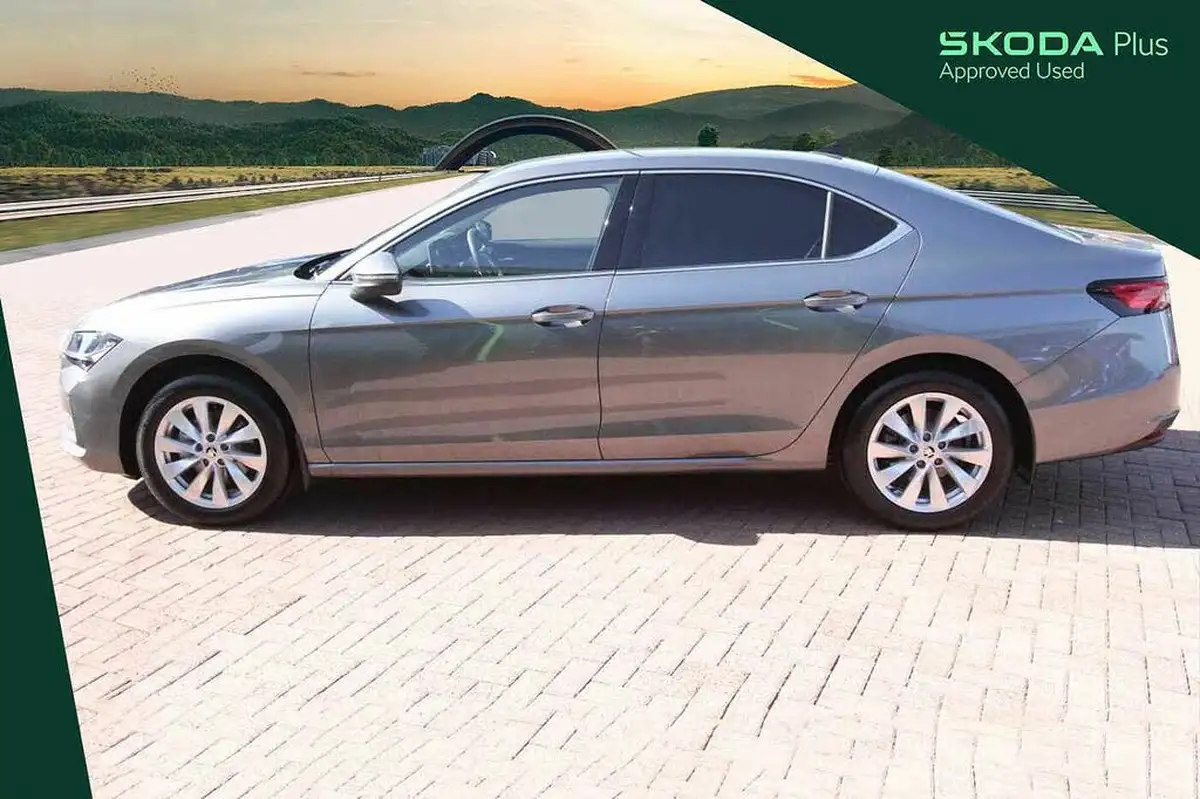 2024-skoda-superb-15-tsi-e-tec-se-technology-hatchback-big-8