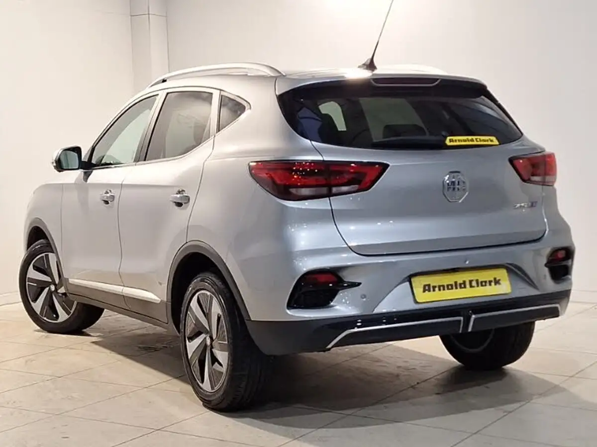 2023-mg-zs-suv-e-trophy-connect-ev-176ps-big-1