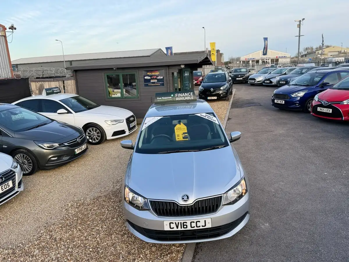 2016-skoda-fabia-12-tsi-se-109ps-hatchback-big-49