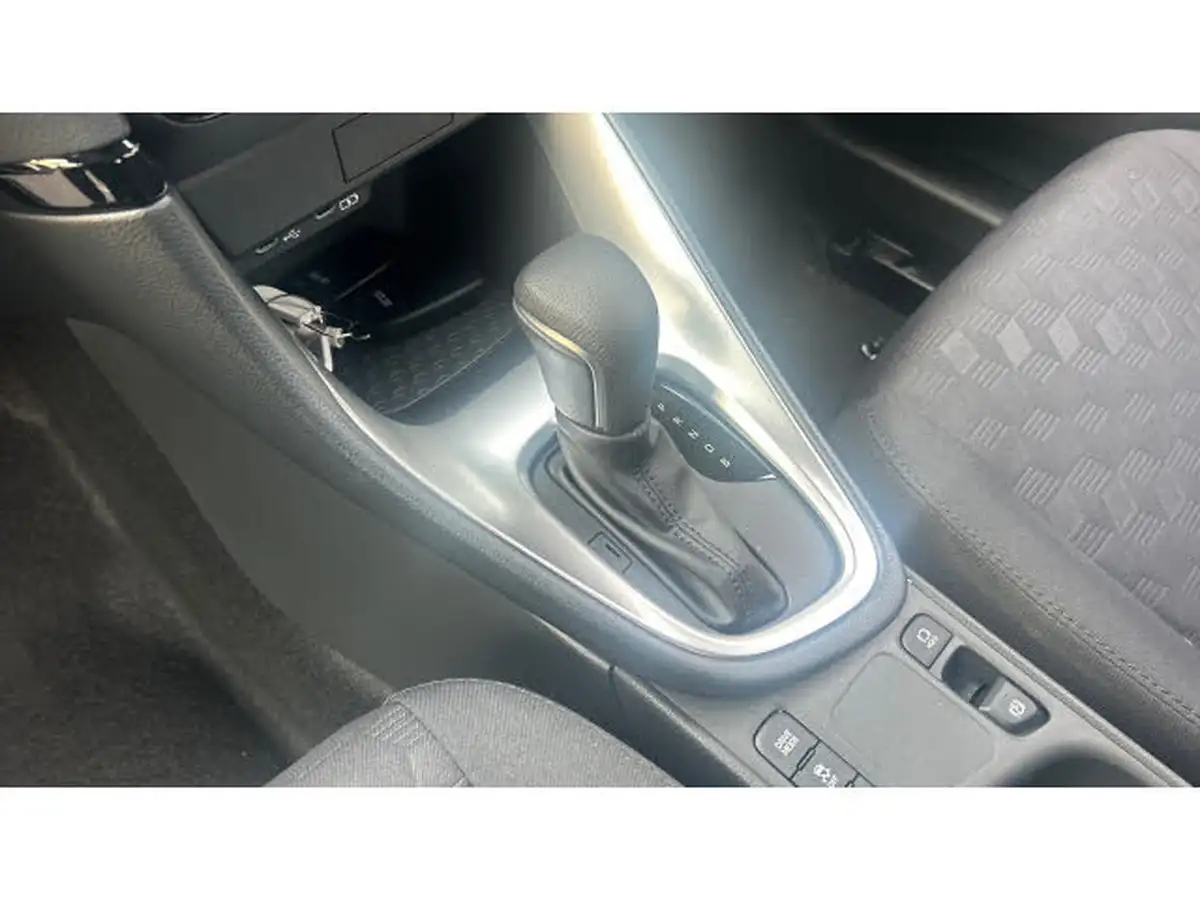 2025-mazda-mazda2-15-exclusive-line-big-12