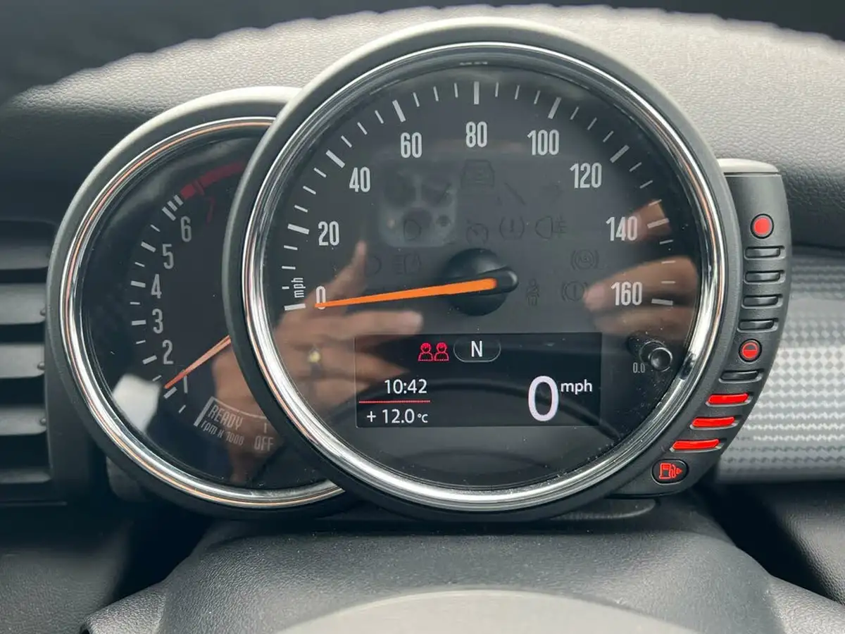 2016-mini-cooper-15-cooper-ss-hatchback-3d-big-20