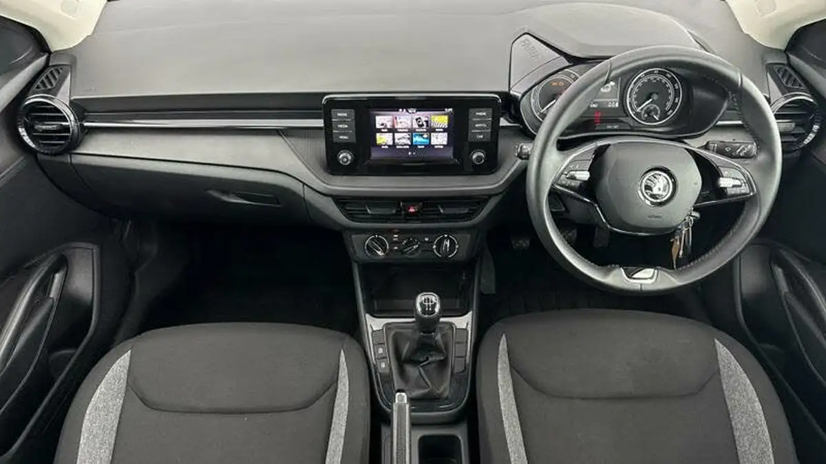 2022-skoda-fabia-10-tsi-se-comfort-95ps-big-7
