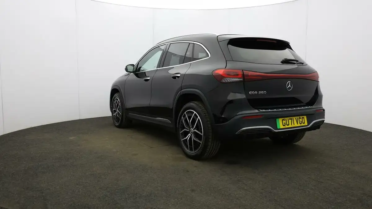 2022-mercedes-benz-eqa-e-eqa-250-amg-line-premium-big-35
