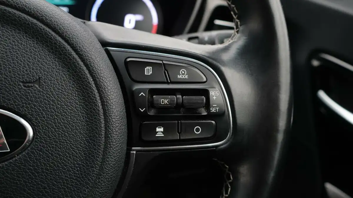 2020-kia-e-niro-ev-4-big-23