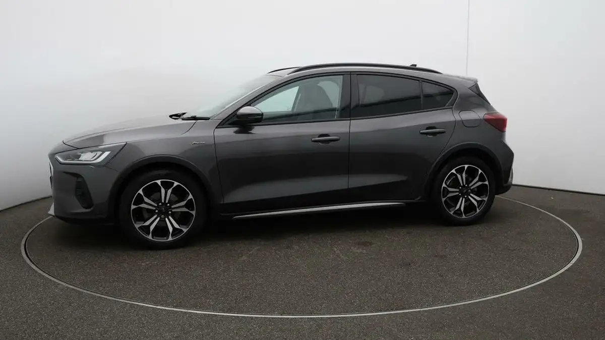 2022-ford-focus-10t-active-vignale-125ps-hybrid-mhev-hatchback-powershift-big-59