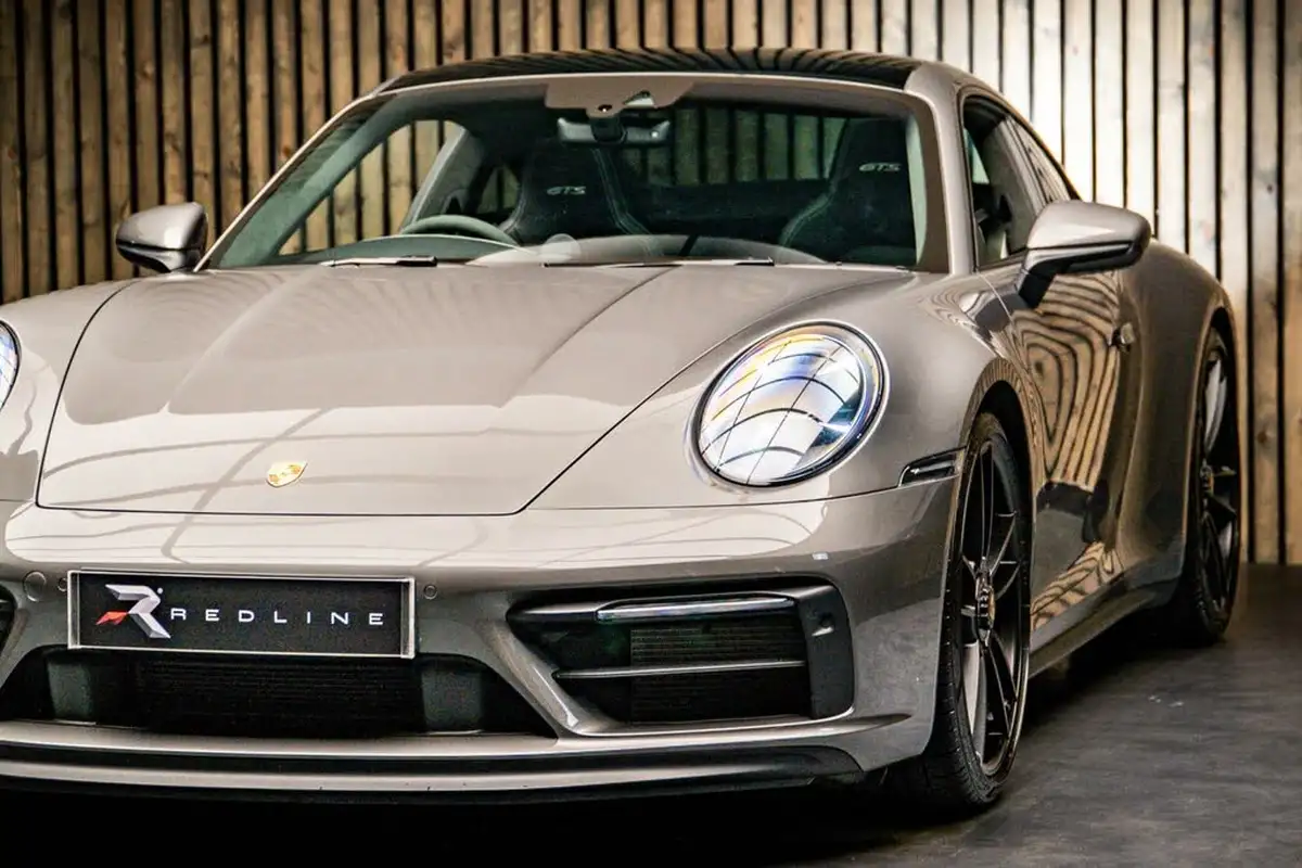 2022-porsche-911-30-carrera-4-gts-coupe-pdk-big-12