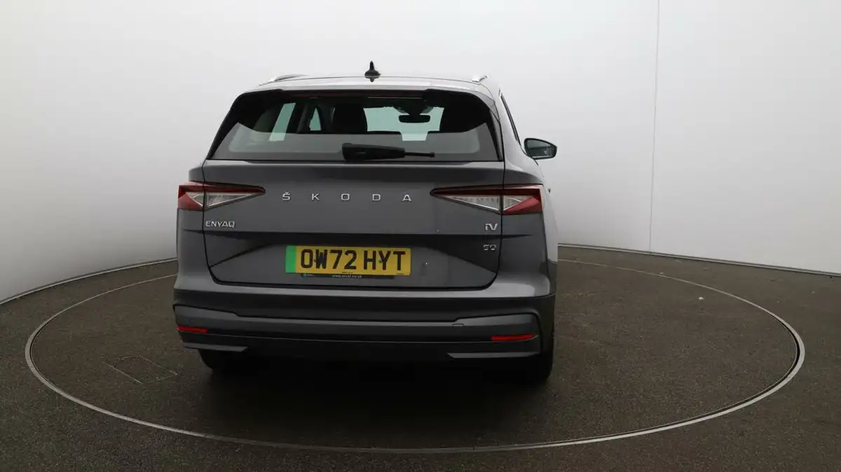 2022-skoda-enyaq-e-60-big-57