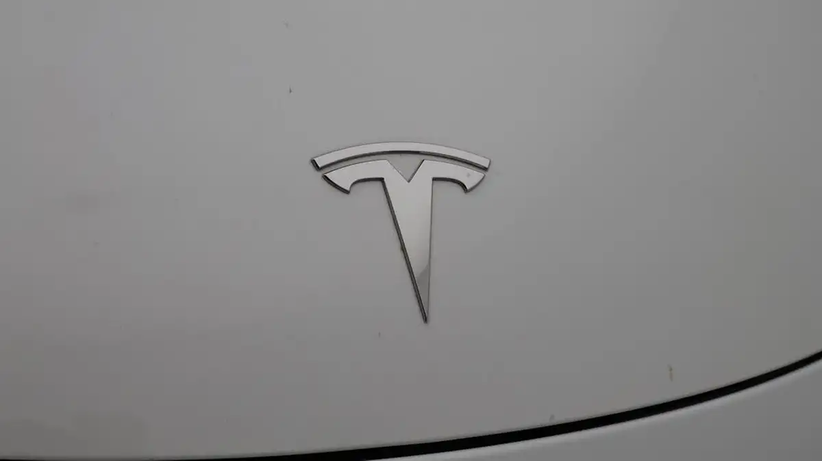 2021-tesla-model-3-e-long-range-awd-big-20