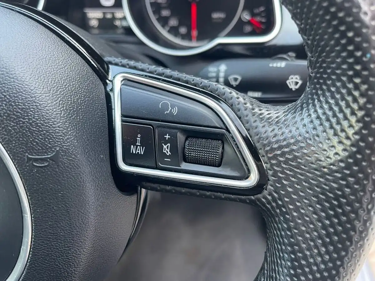 2015-audi-a5-20-tfsi-quattro-black-edition-plus-coupe-2d-big-30