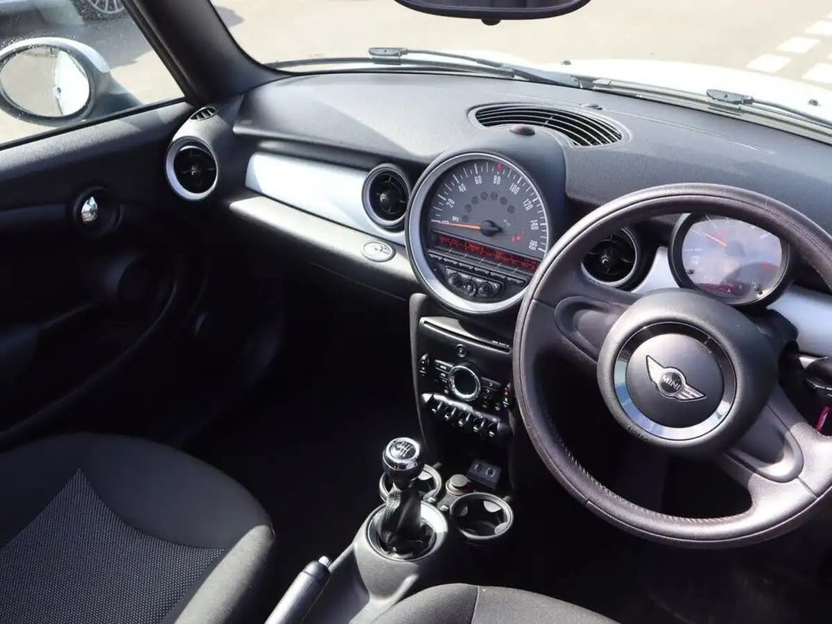 2014-mini-cooper-16-cooper-122bhp-convertible-2d-big-20