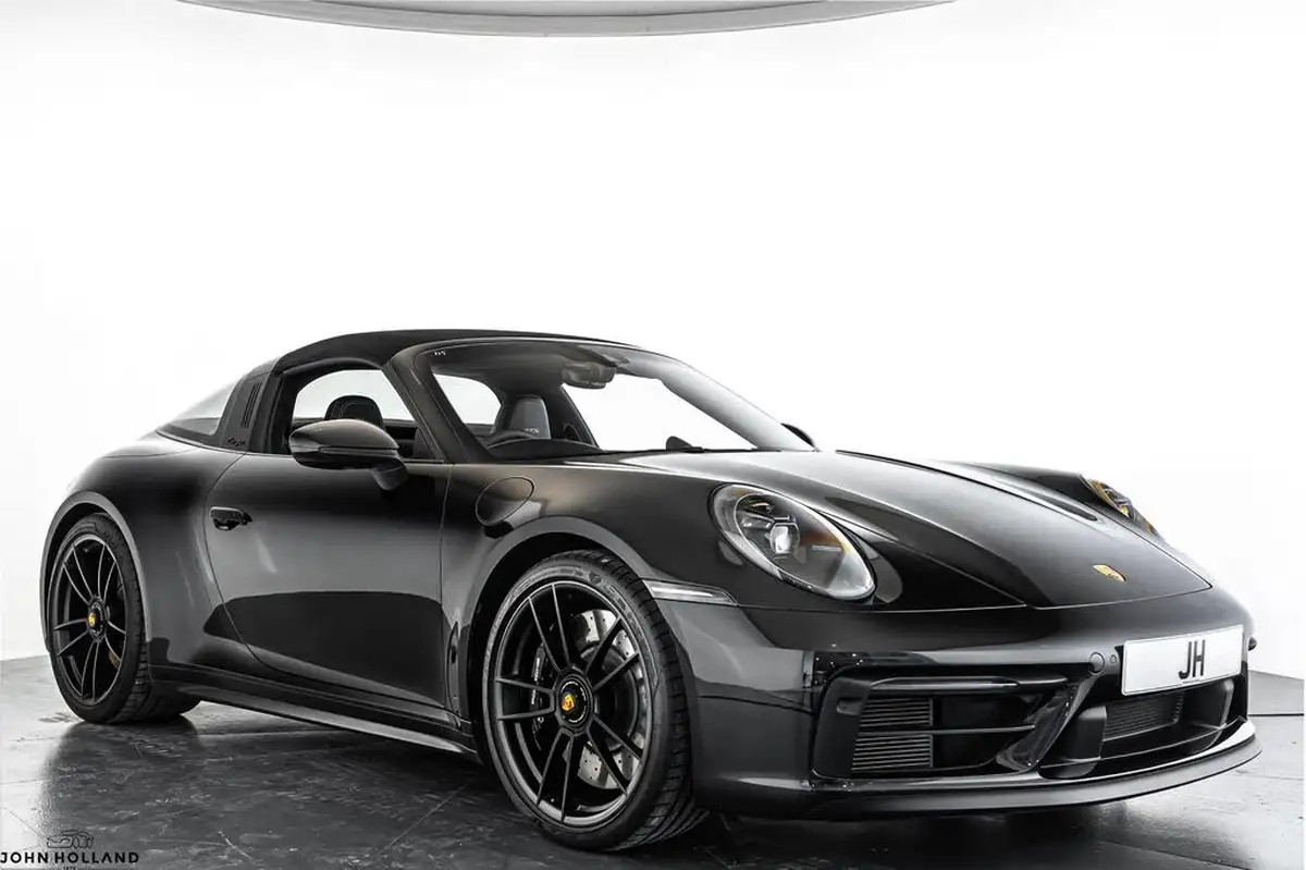 2022-porsche-911-30-targa-4-gts-pdk-big-11