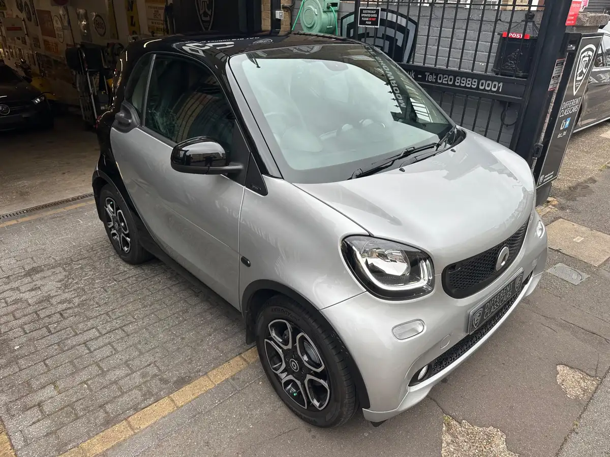 2016-smart-fortwo-09-prime-premium-plusss-coupe-twinamic-big-1