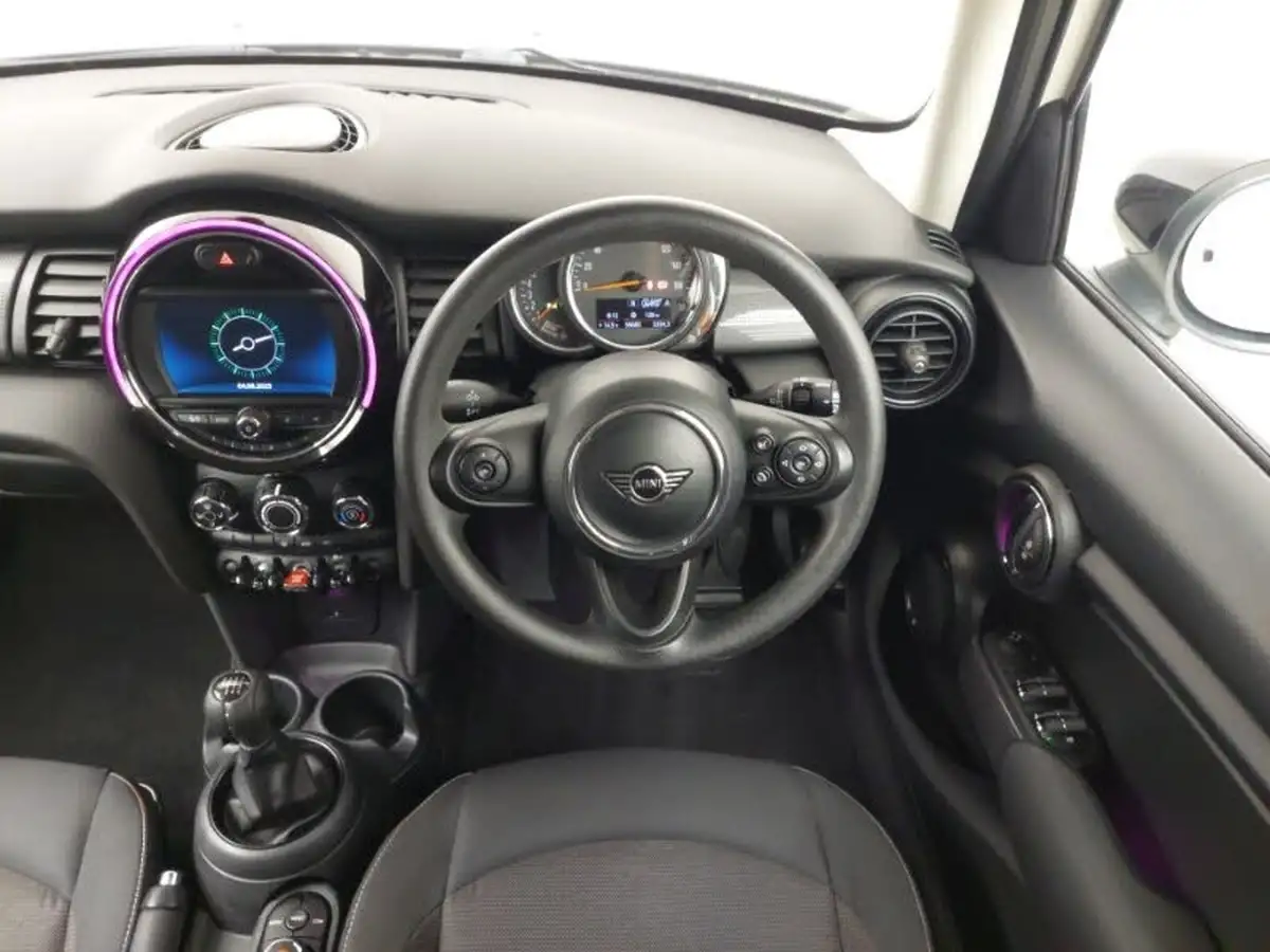 2019-mini-cooper-15-cooper-classic-hatchback-5d-big-6