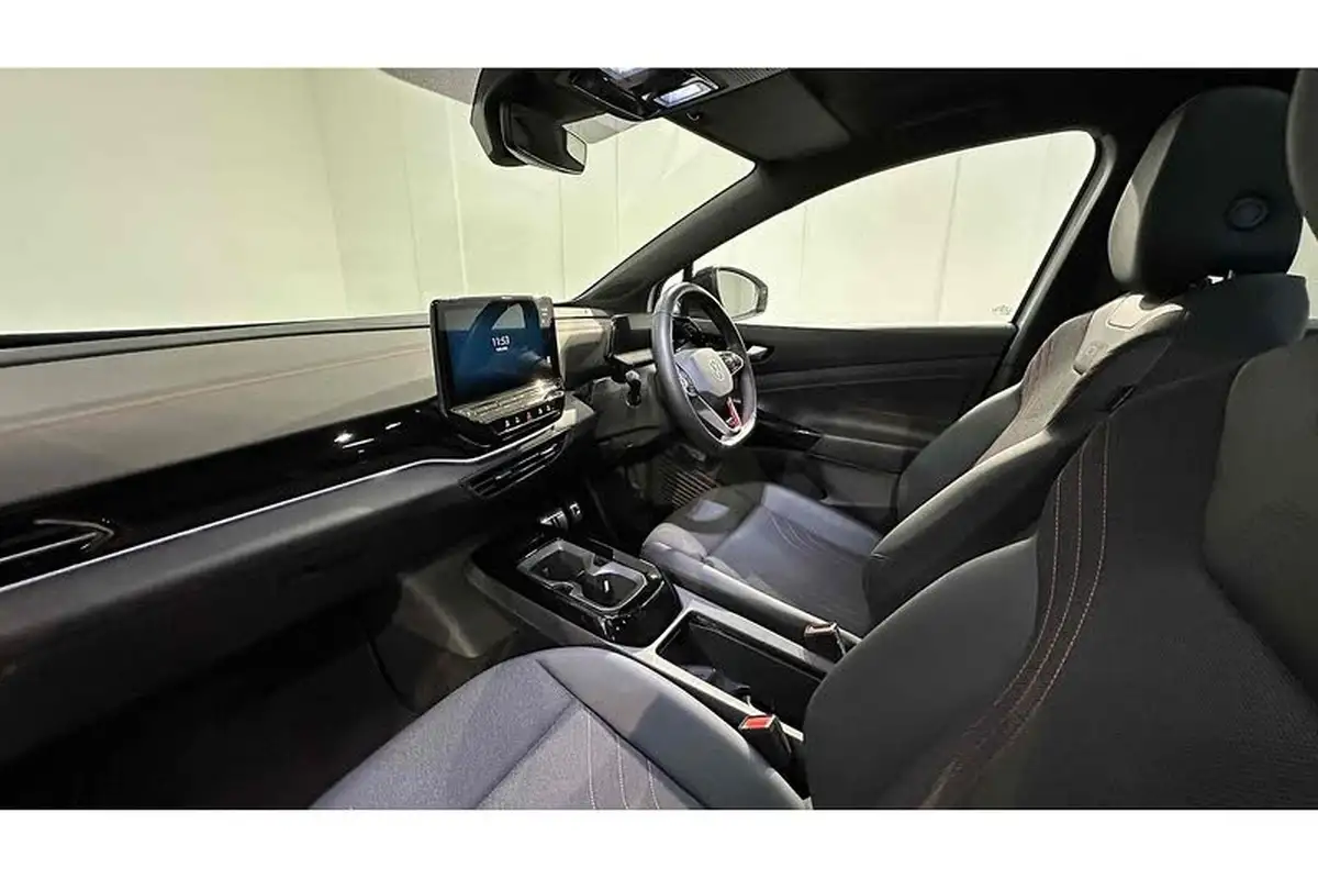 2023-volkswagen-id4-e-gtx-299ps-big-19