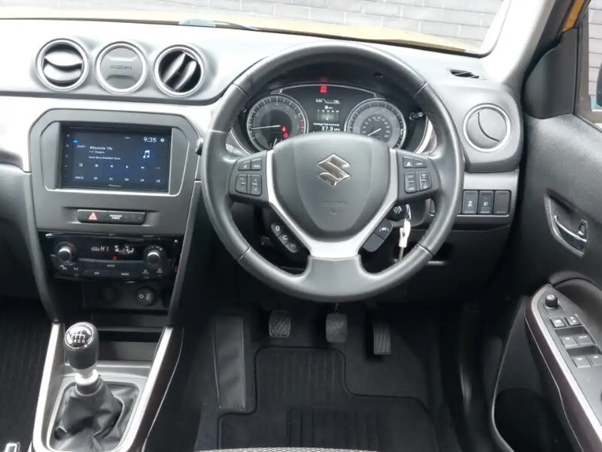 2022-suzuki-vitara-14-boosterjet-sz-t-big-6
