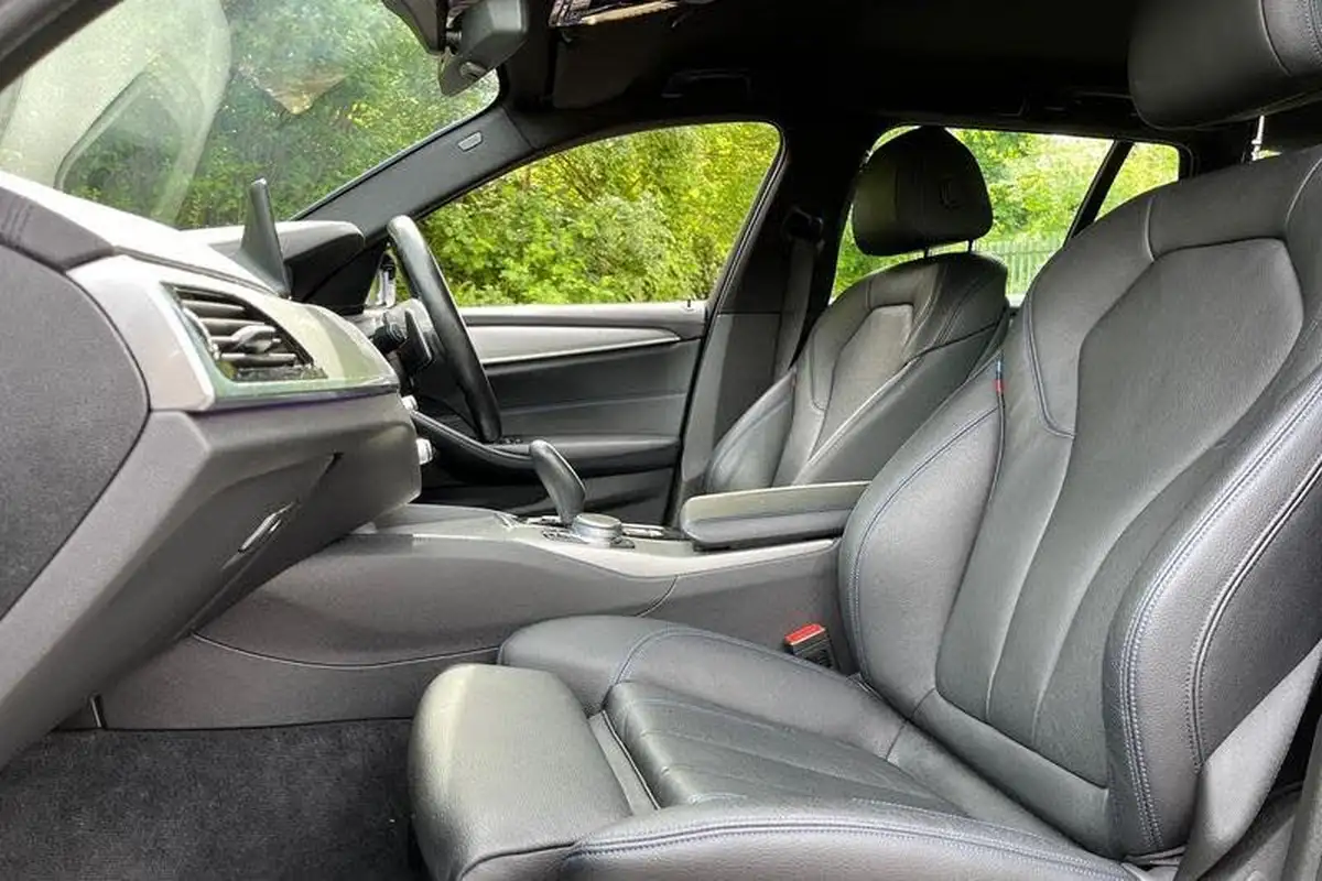 2019-bmw-5-series-20td-520d-m-sport-188bhp-xdrive-touring-5d-big-18