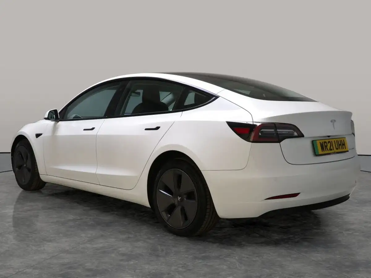 2021-tesla-model-3-e-long-range-4x4-big-16