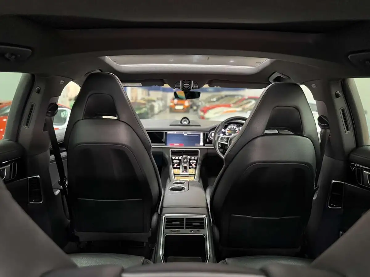 2018-porsche-panamera-29-v6-4-e-hybrid-sport-turismo-big-35