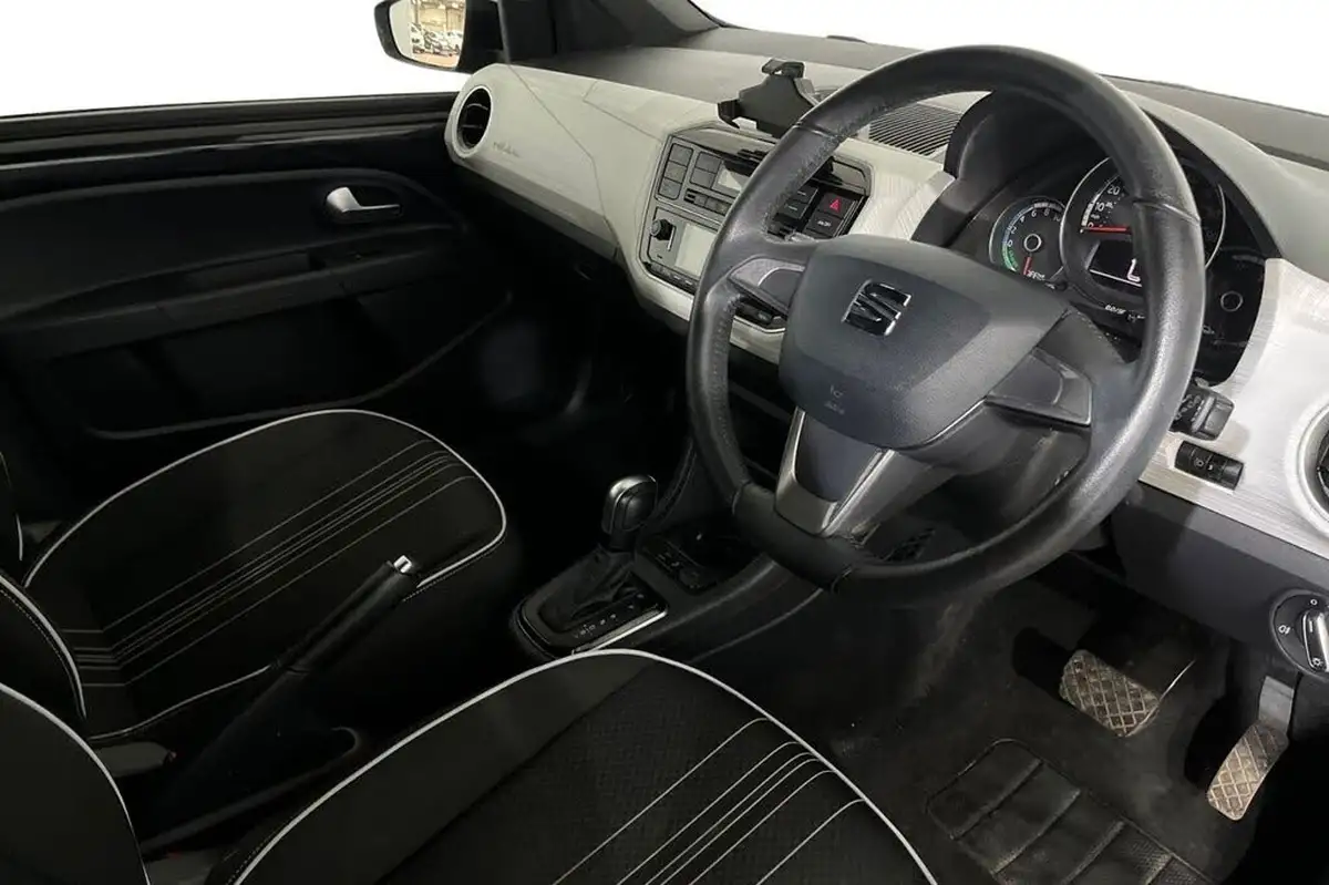 2021-seat-mii-e-big-8