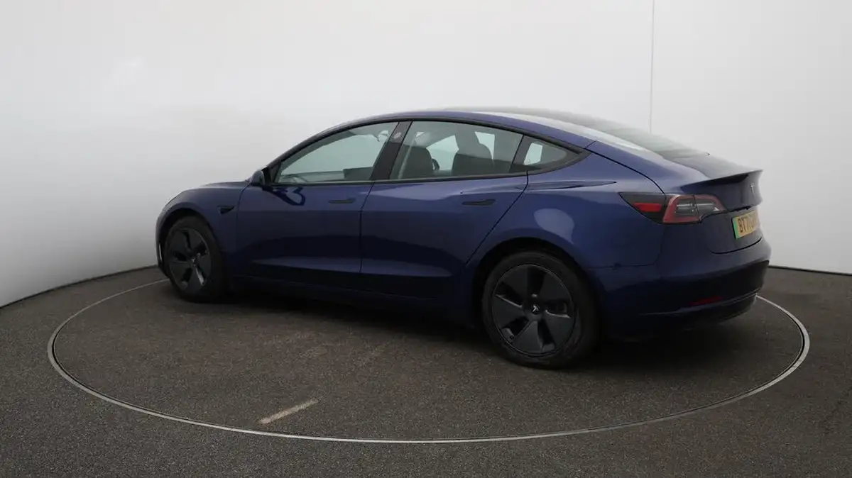 2021-tesla-model-3-e-long-range-awd-big-28