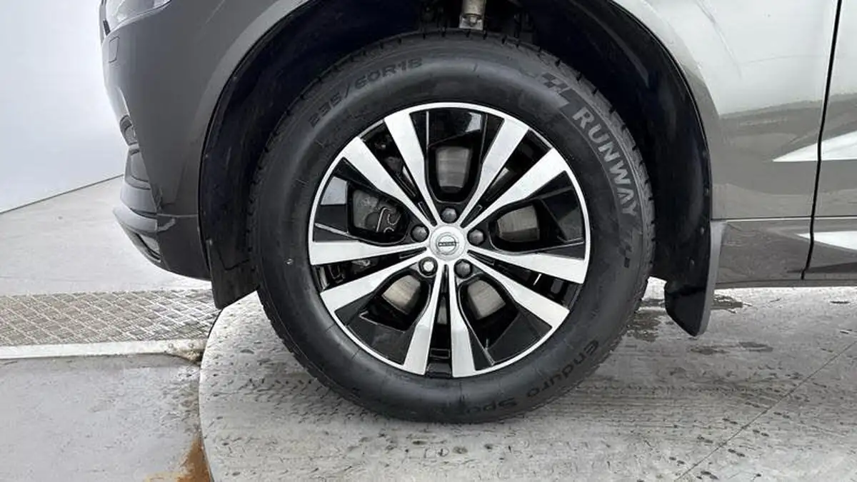 2020-volvo-xc60-20td-d4-momentum-pro-big-32