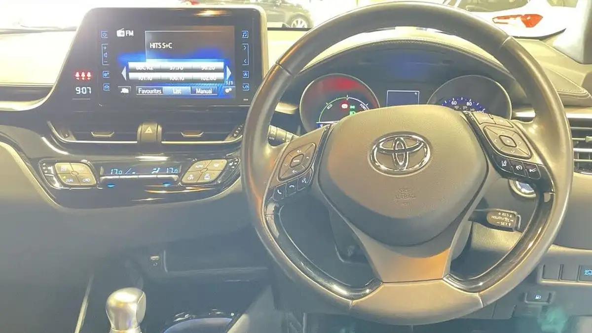 2019-toyota-c-hr-18-vvt-i-dynamic-big-15