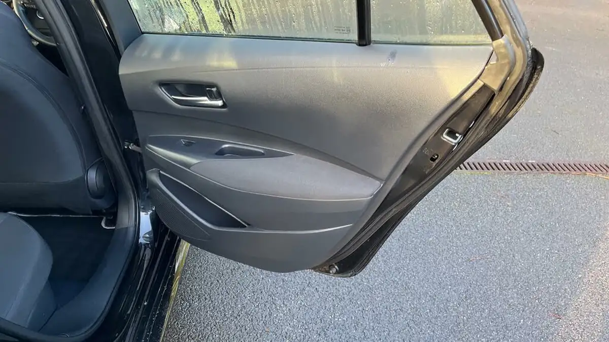 2022-toyota-corolla-18-vvt-i-icon-120bhp-spare-wheel-touring-sports-5d-big-25