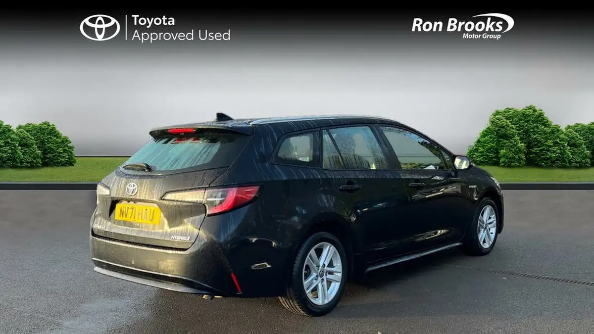 2022-toyota-corolla-18-vvt-i-icon-120bhp-spare-wheel-touring-sports-5d-big-1