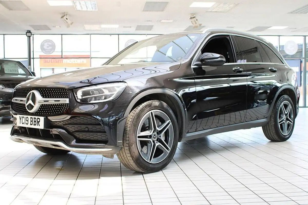 2019-mercedes-benz-glc-class-20d-glc220d-amg-line-station-wagon-5d-4matic-plus-big-0