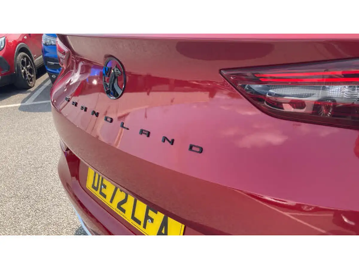 2022-vauxhall-grandland-12-ultimate-auto-big-42
