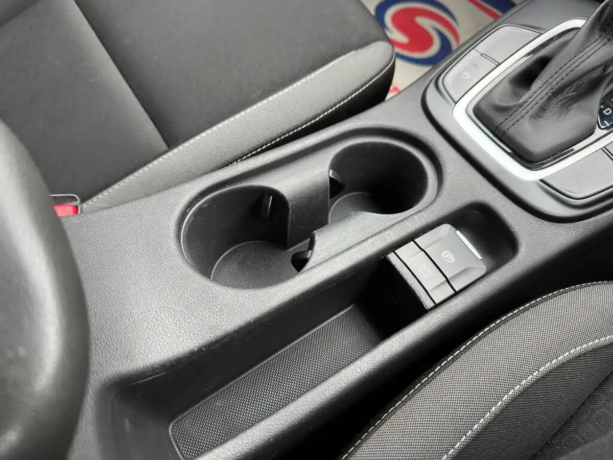 2020-hyundai-kona-16-gdi-premium-big-24