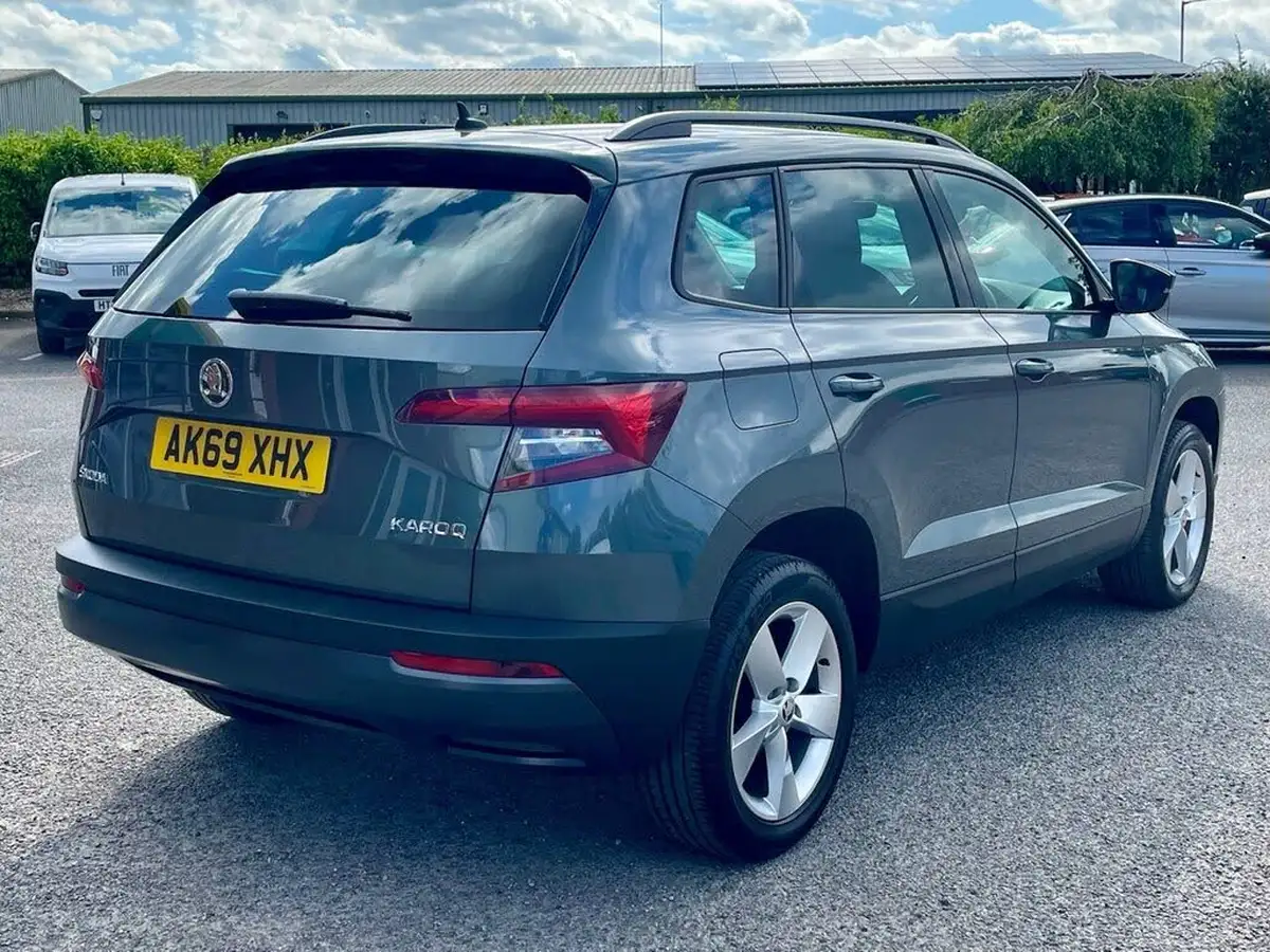 2019-skoda-karoq-16tdi-se-big-5