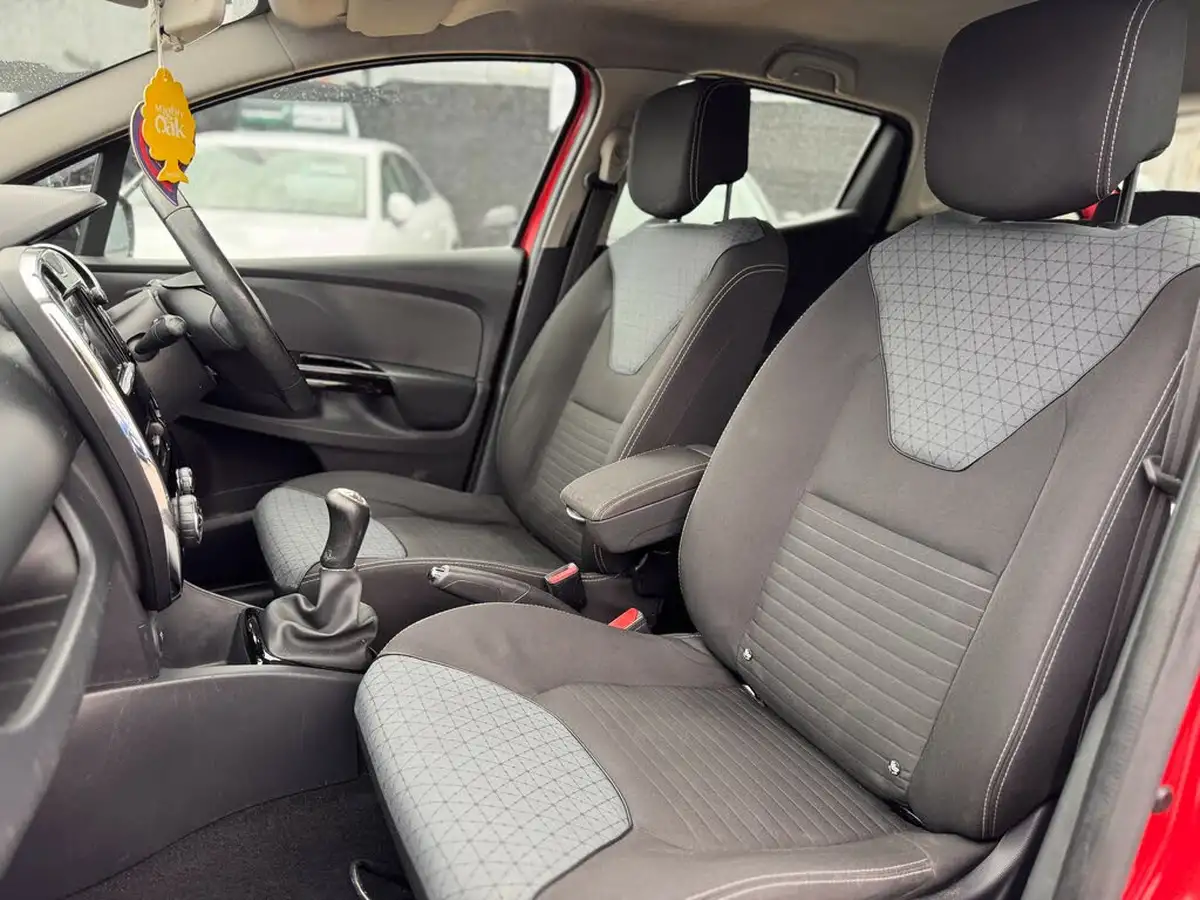 2013-renault-clio-15dci-dynamique-s-medianavss-big-38