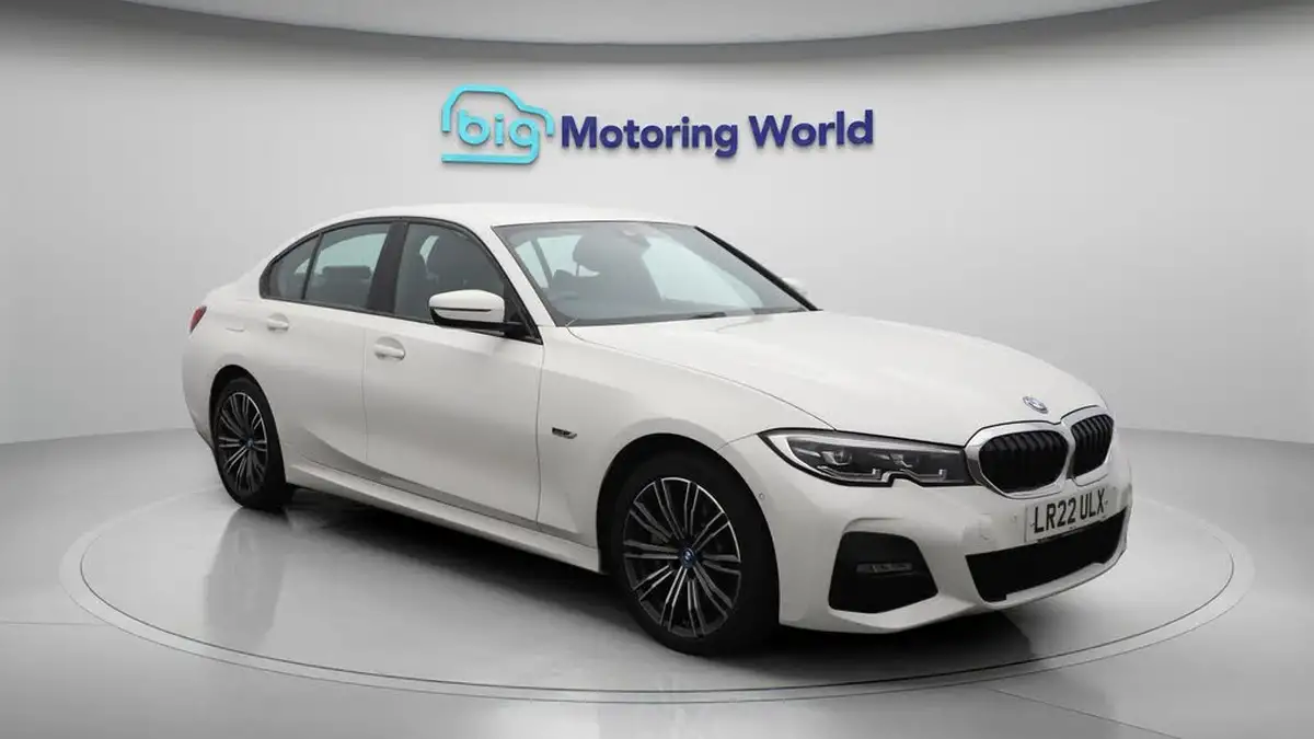 2022-bmw-3-series-20-330e-m-sport-pro-pack-saloon-4d-big-1