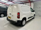 2019-vauxhall-combo-15cdti-edition-2000-75pseu6d-t-panel-small-4