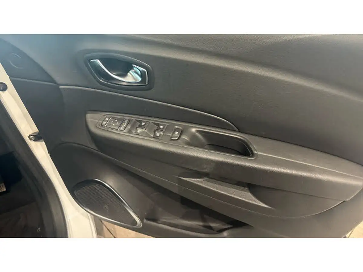 2017-renault-captur-09-tce-dynamique-s-nav-big-35