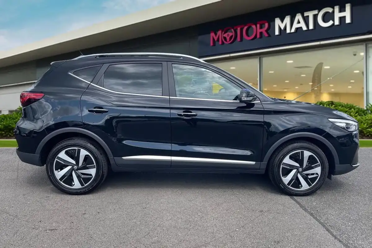 2024-mg-zs-suv-e-trophy-connect-ev-156ps-long-range-big-2