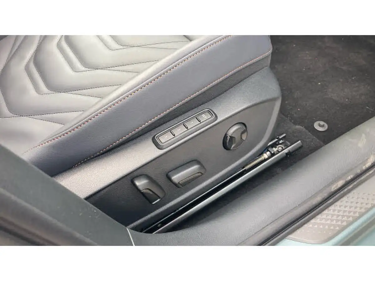 2025-cupra-leon-nf-15-e-hybrid-vz2-hatchback-big-57