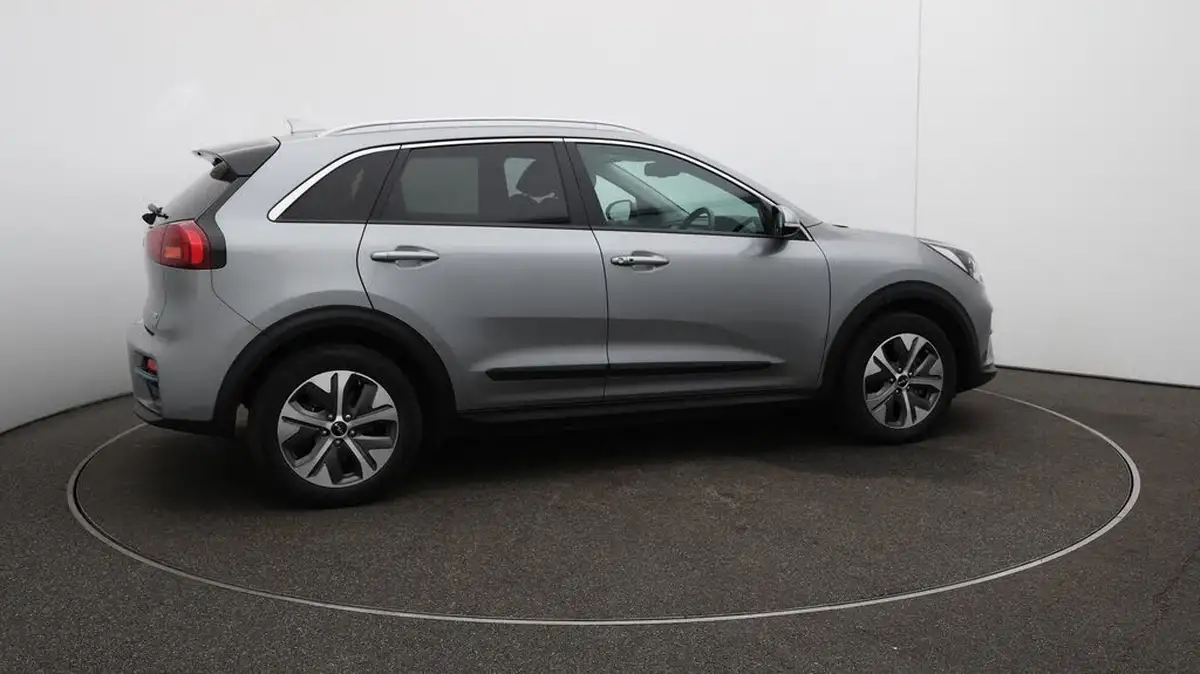 2022-kia-niro-ev-e-2-big-41
