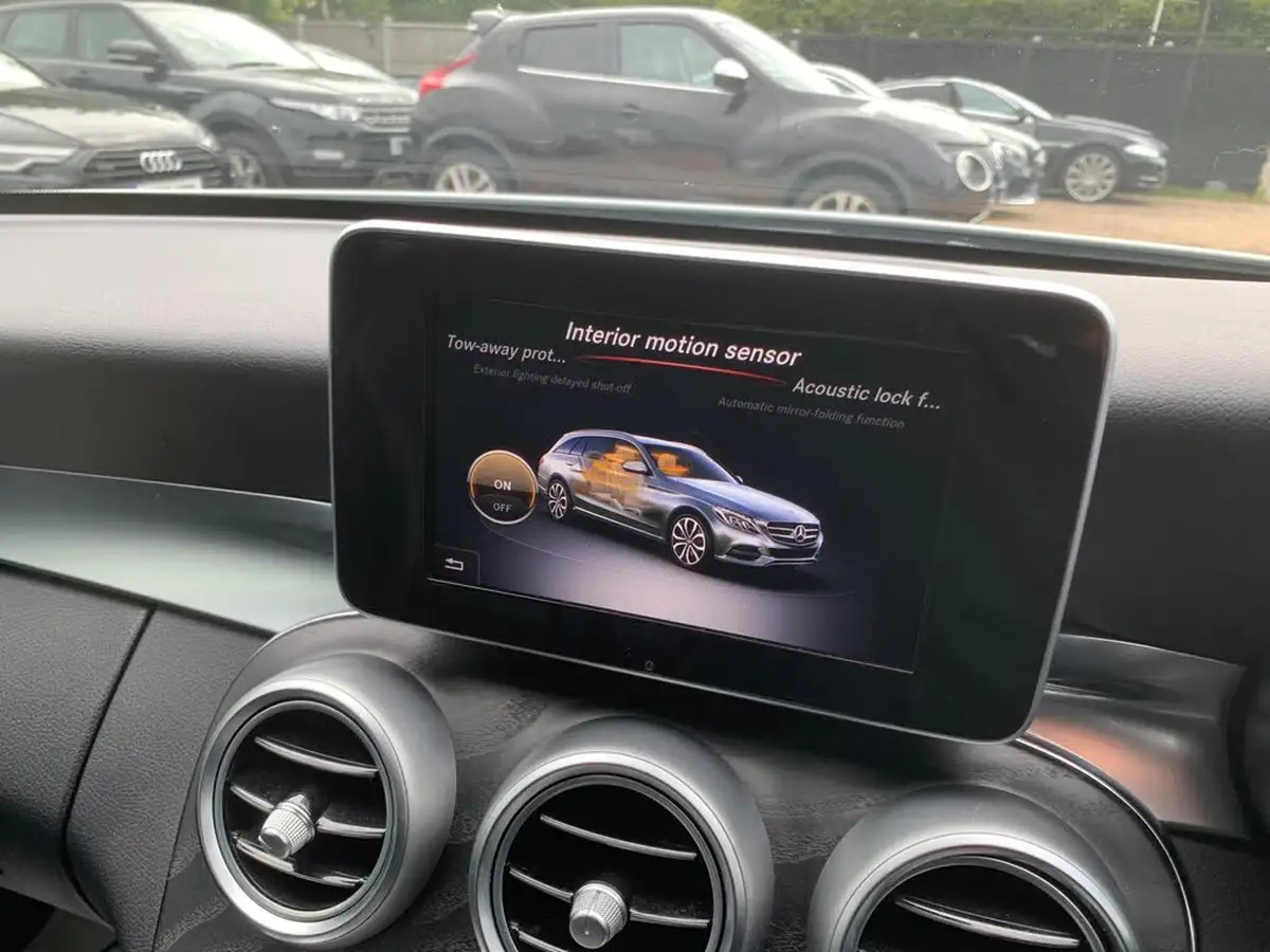 2018-mercedes-benz-c-class-20-c350e-amg-line-274ps-ss-estate-5d-auto-big-17