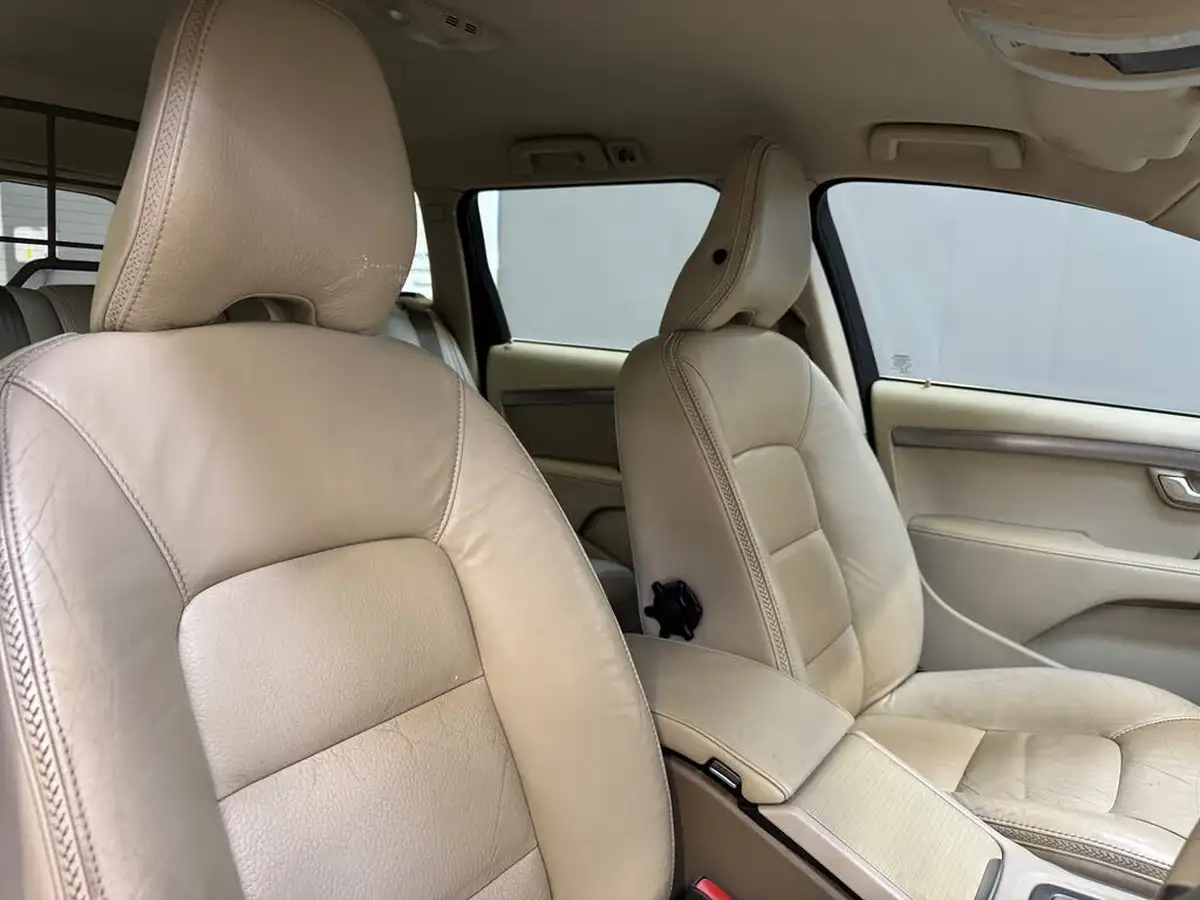 2011-volvo-xc70-20td-d3-se-lux-163bhp-big-20