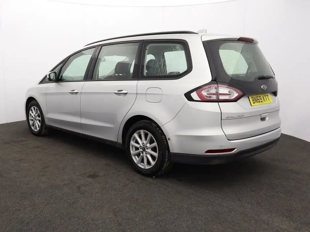 2020-ford-galaxy-20-zetec-big-7