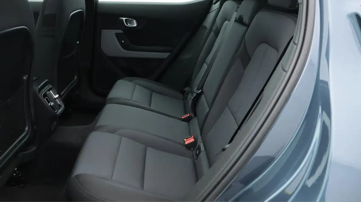 2022-polestar-polestar-2-e-ps2-300kw-longe-dual-plus-pilot-big-16
