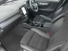 2022-volvo-xc40-15-t3-r-design-auto-small-4